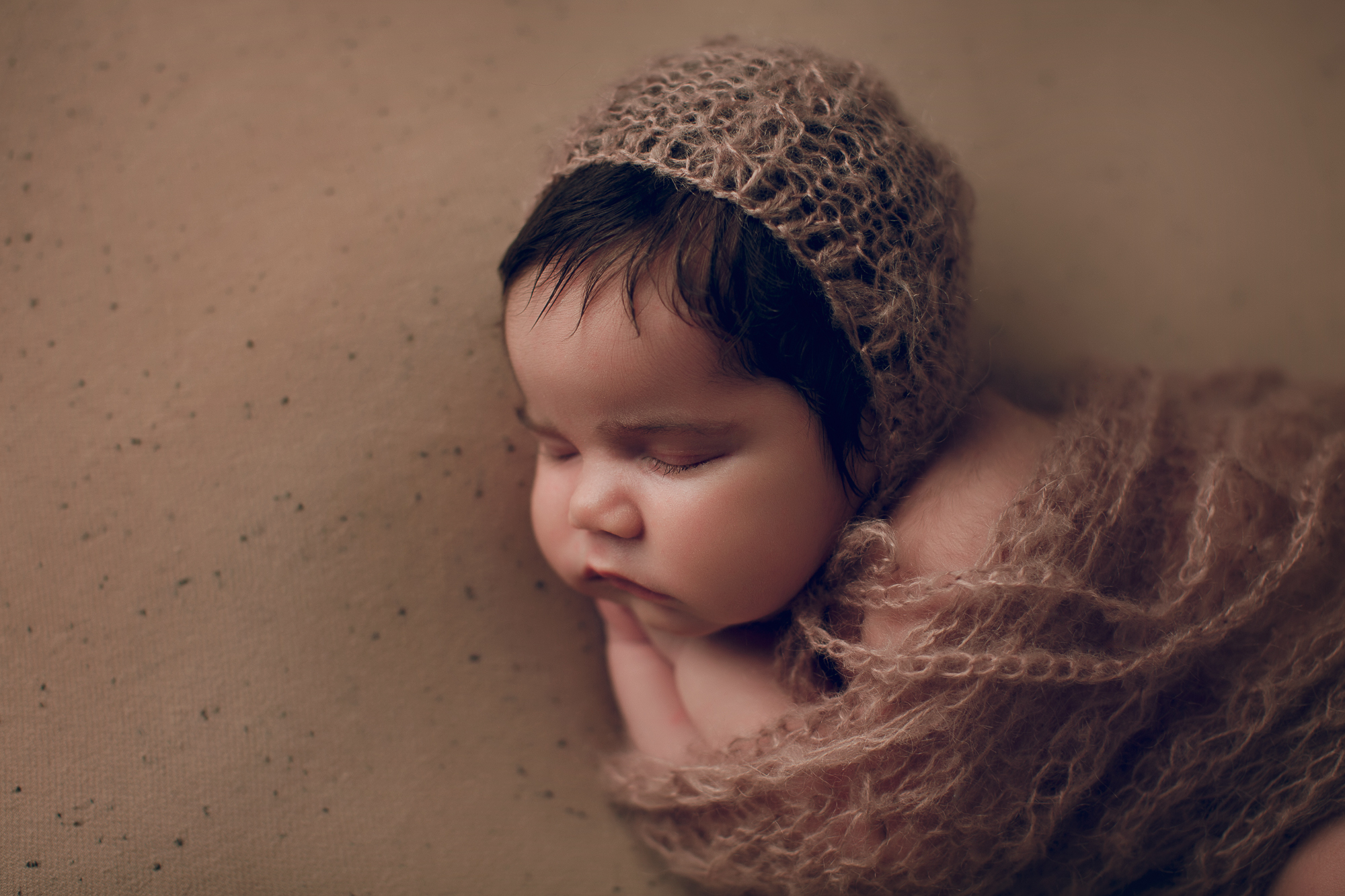 Adelaide Newborn photographer photo of a newborn baby.