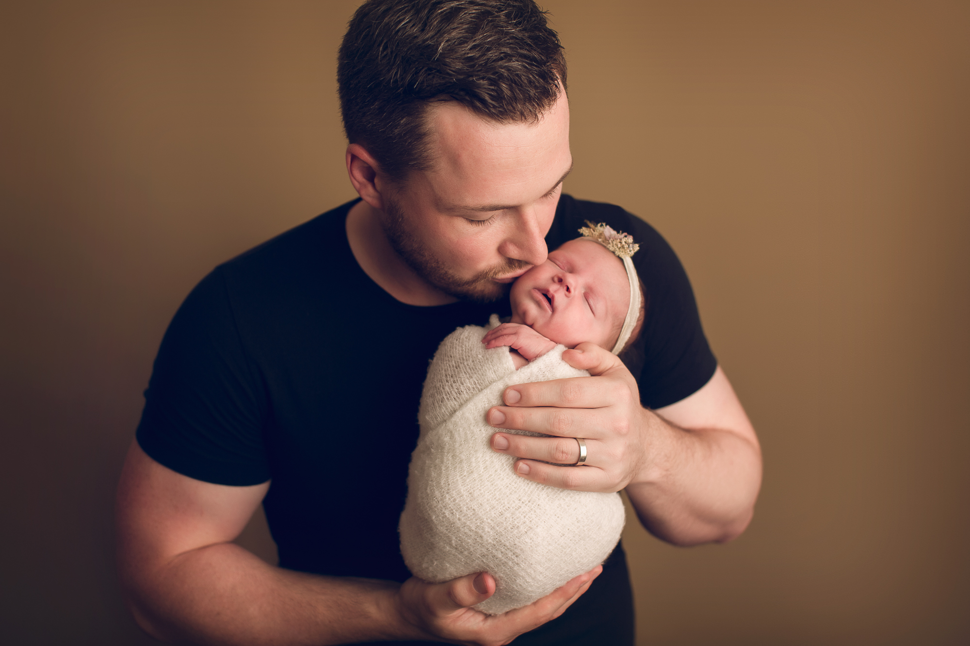 Adelaide Newborn photographer photo of a newborn baby.