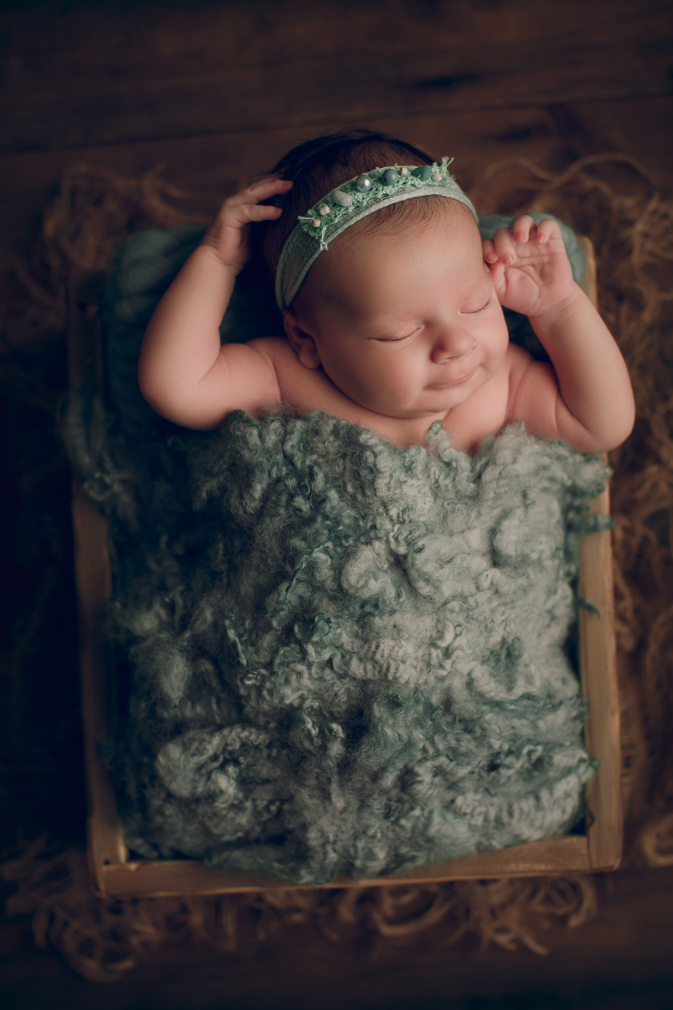 Adelaide Newborn photographer photo of a newborn baby.