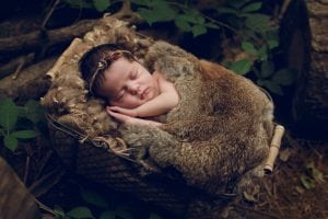 Adelaide Newborn photographer photo of a newborn baby.