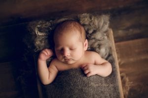 Adelaide Newborn photographer photo of a newborn baby.