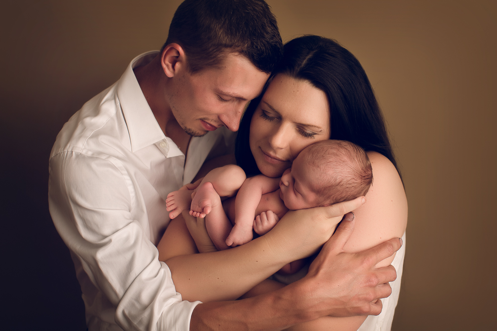 Adelaide Newborn photographer photo of a newborn baby.