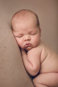 Adelaide Newborn photographer photo of a newborn baby.