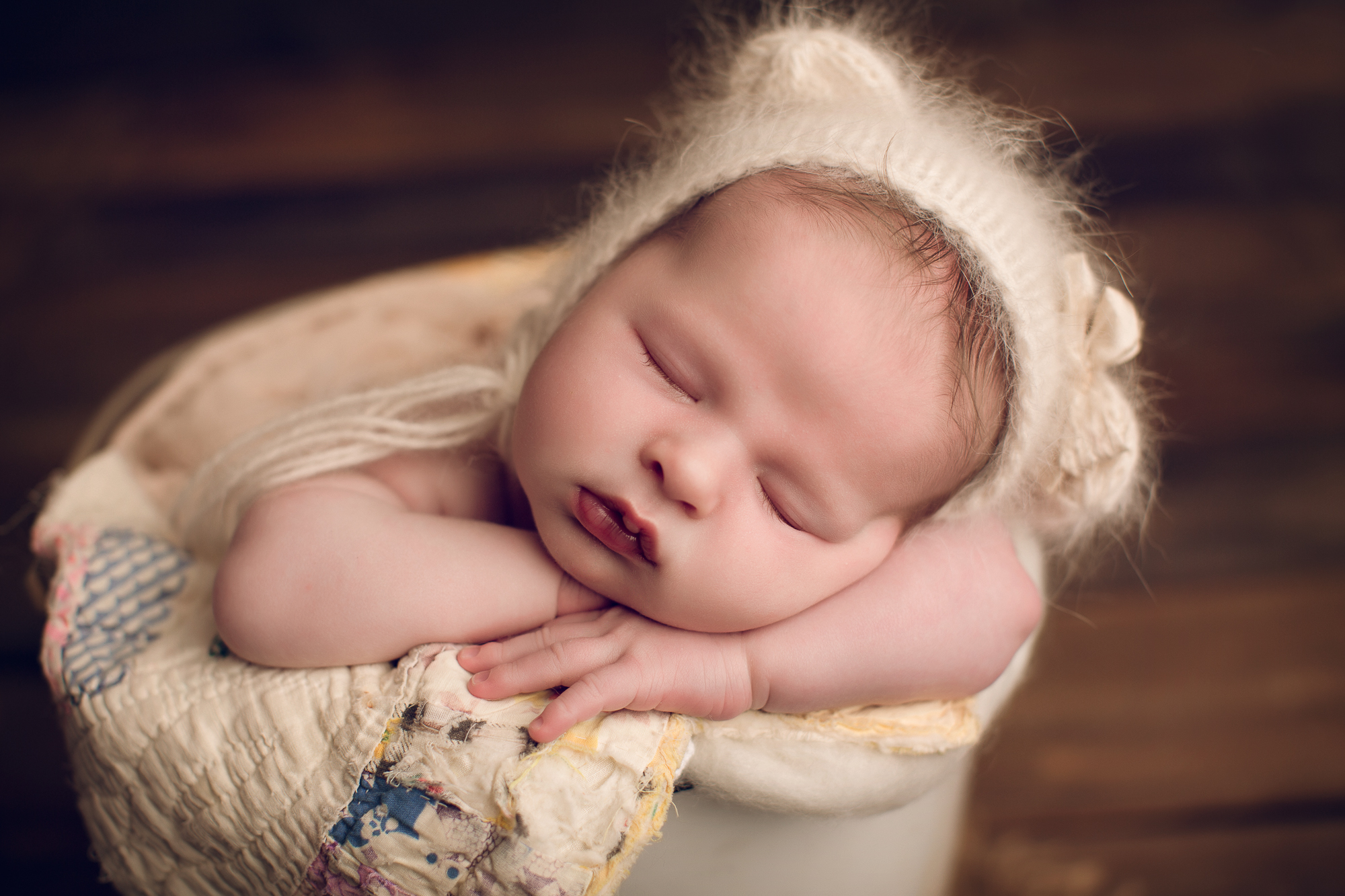 Adelaide Newborn photographer photo of a newborn baby.