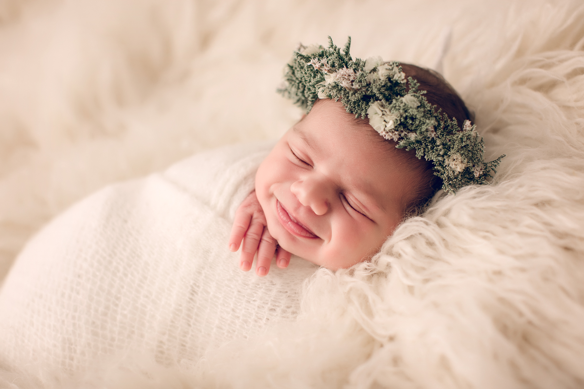 Adelaide Newborn photographer photo of a newborn baby.
