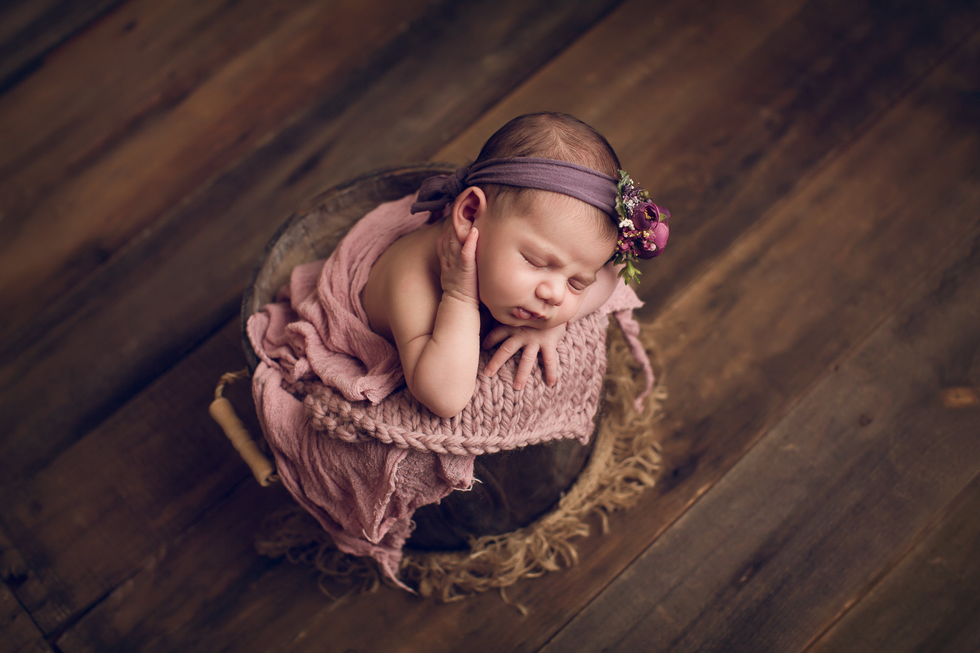 Adelaide Newborn photographer photo of a newborn baby.