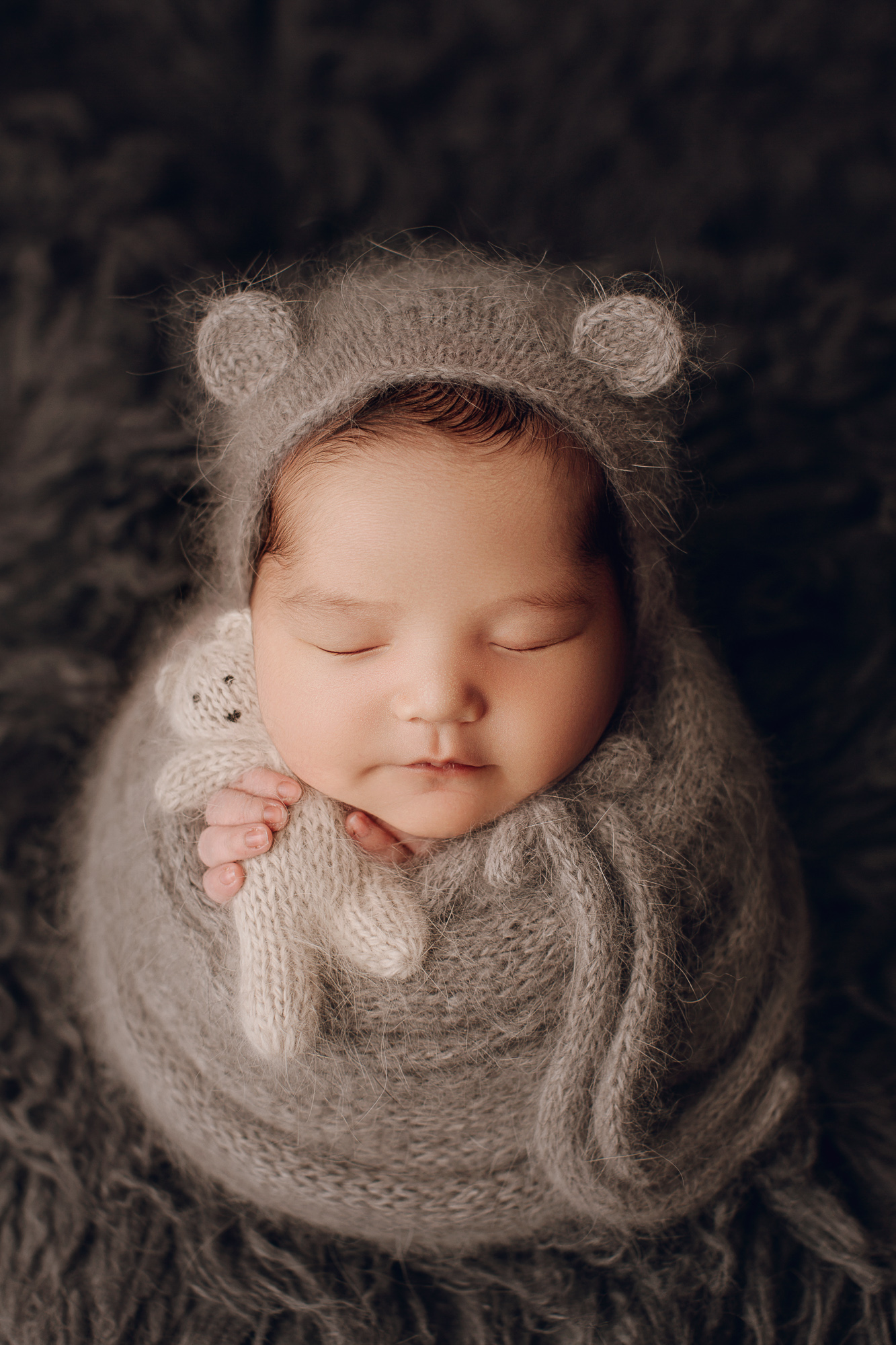 Adelaide newborn baby photographer's photo of a newborn baby.