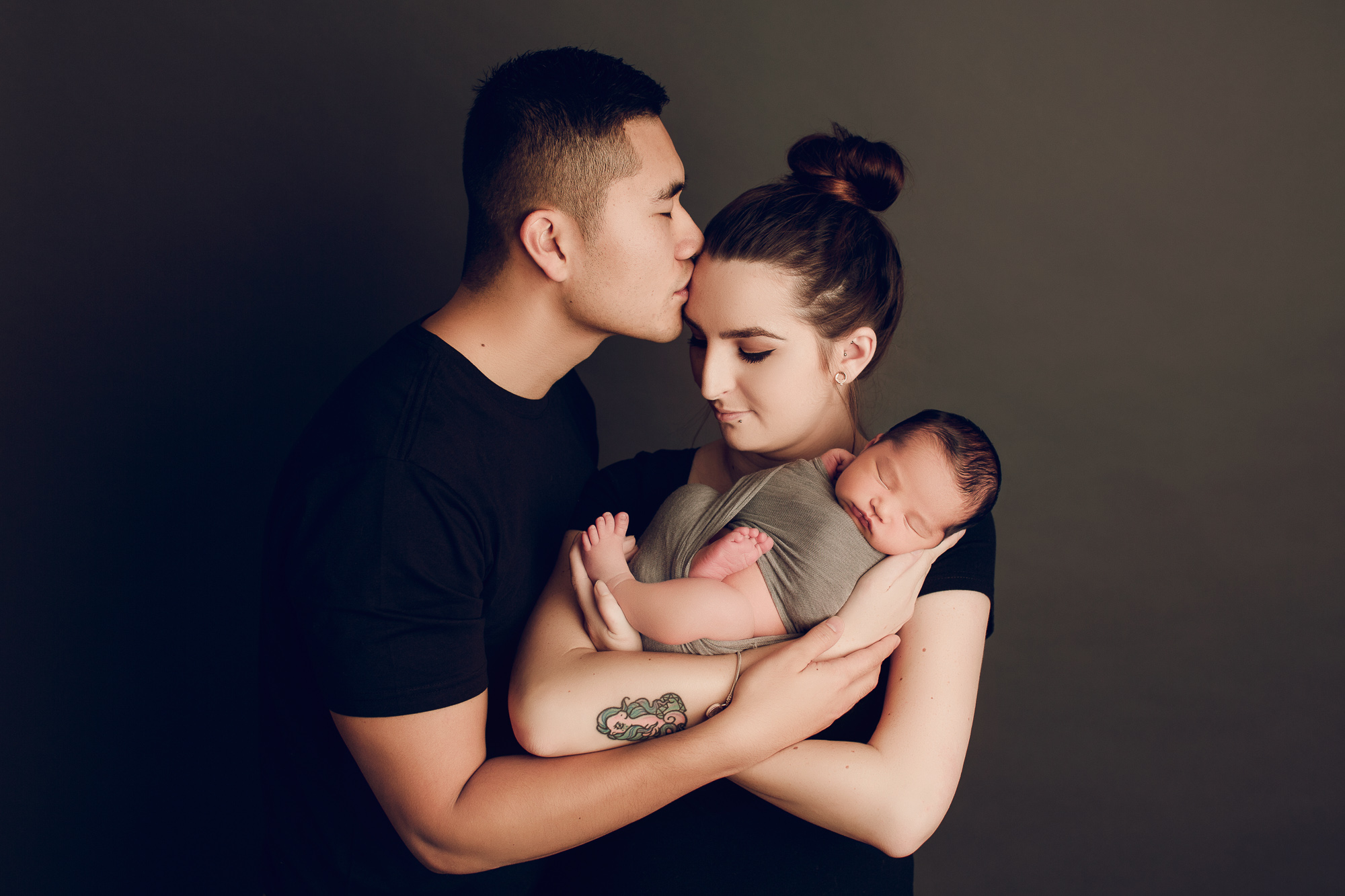 Adelaide newborn baby photographer's photo of a newborn baby.