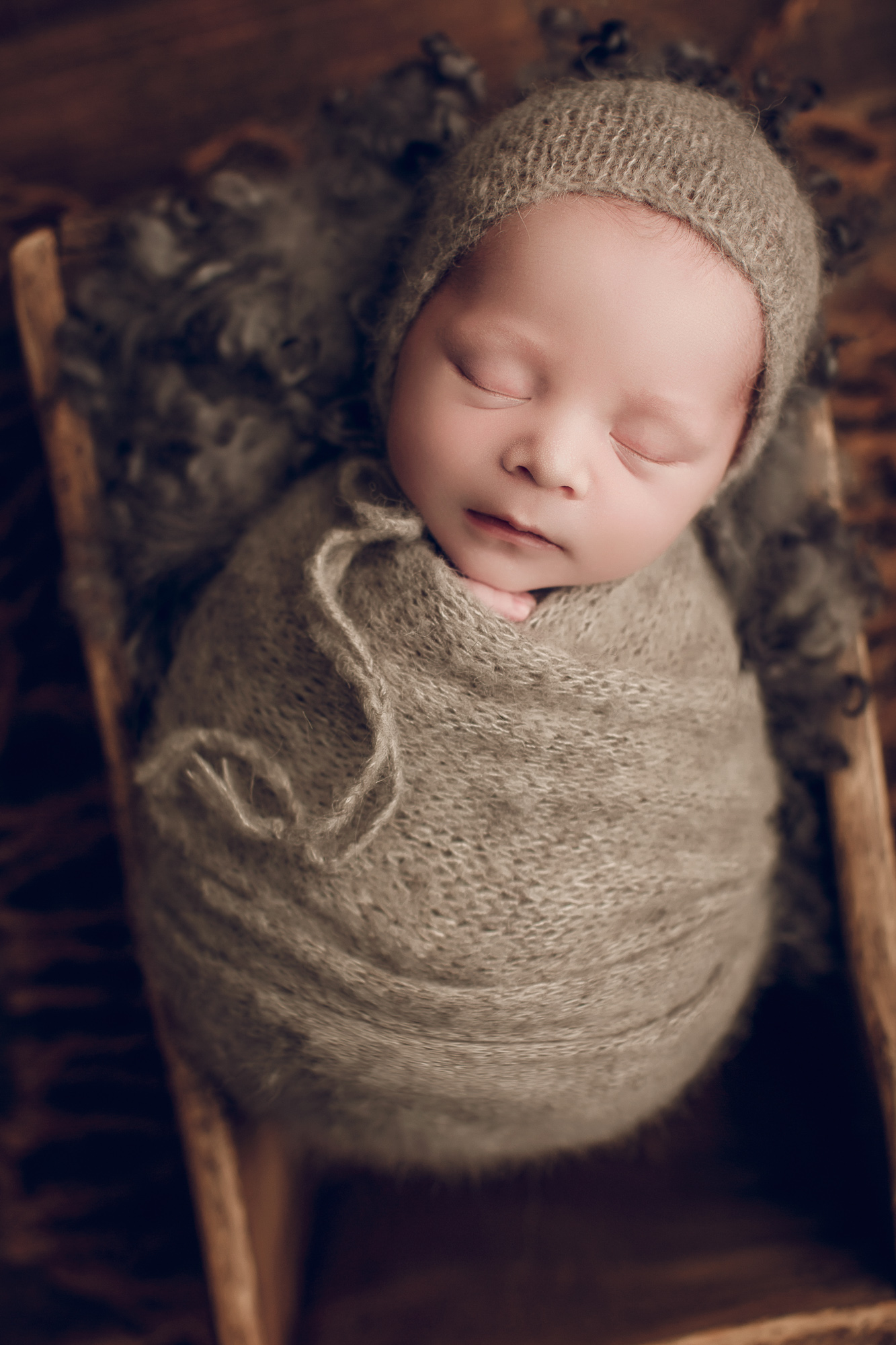 Adelaide newborn baby photographer's photo of a newborn baby boy.