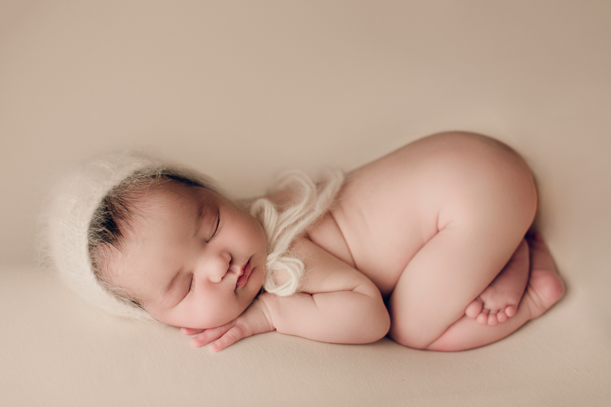 Adelaide newborn baby photographer's photo of a newborn baby girl.